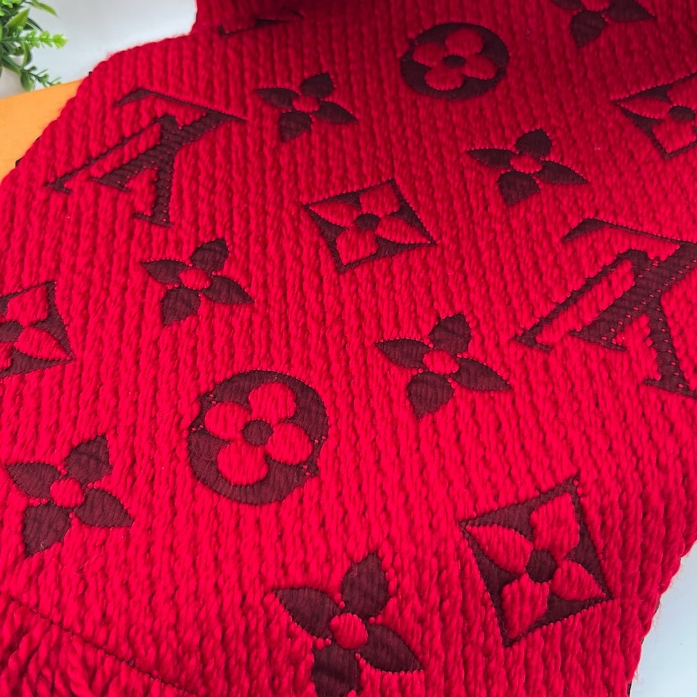 Louis Vuitton Red Wool Scarf Authentic 😍 - Picture 3 of 5